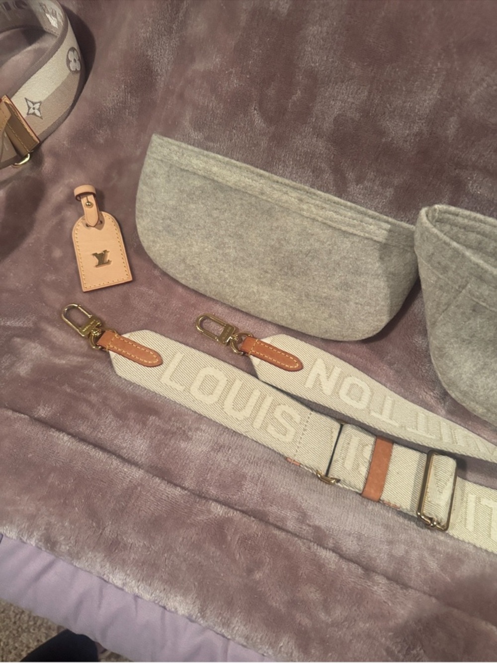 Louis Vuitton Monogram Crossbody in Brown with Tan and Gold Accents. Strap added - Picture 9 of 14